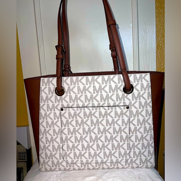 Michael Kors Bags Michael Kors Walsh Tote - Picture 3 of 8